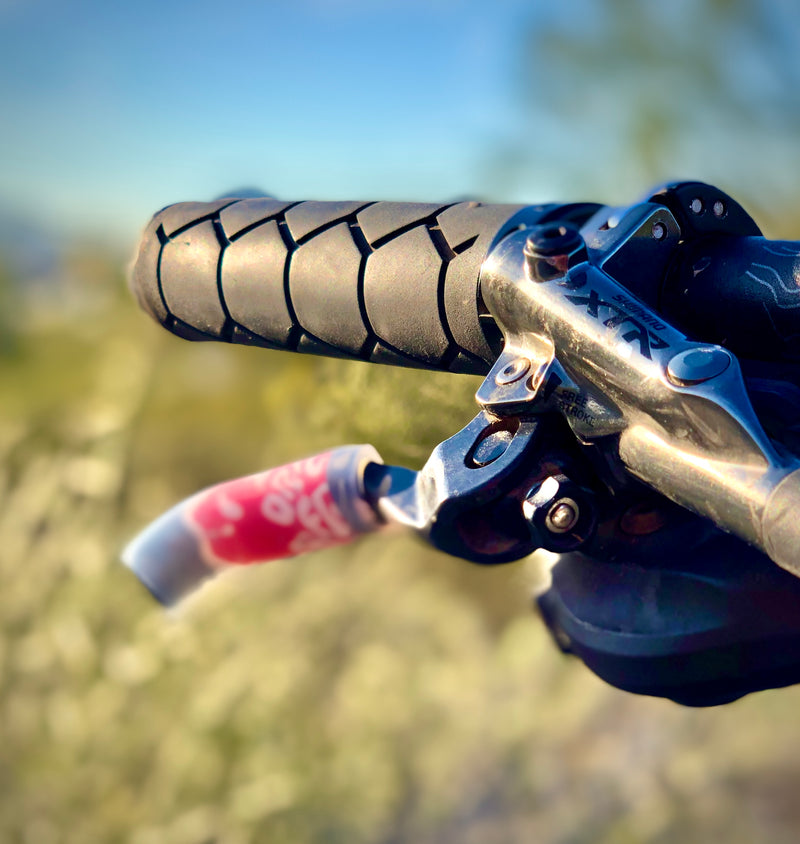 Load image into Gallery viewer, Silicone Lever Grips