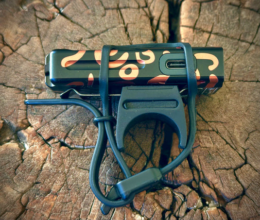 *NEW* Fenix E06R Keychain Light* w/ FREE Nano Handlebar Mount