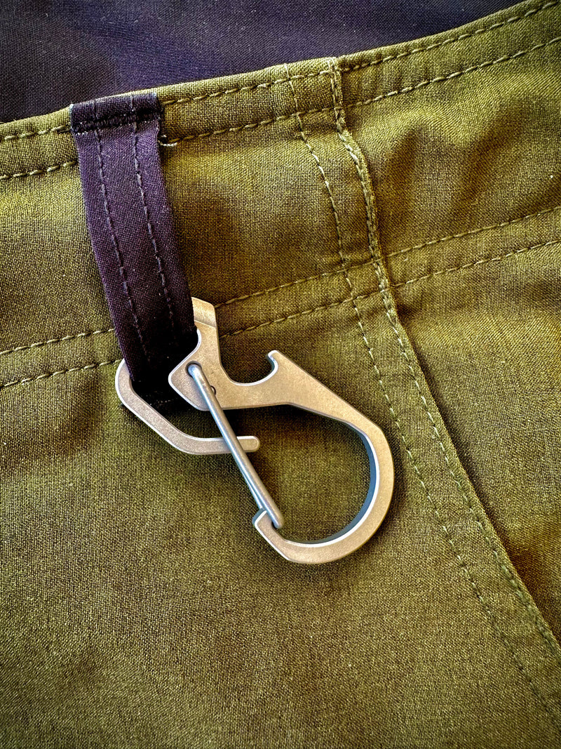 Load image into Gallery viewer, Titanium Carabiner
