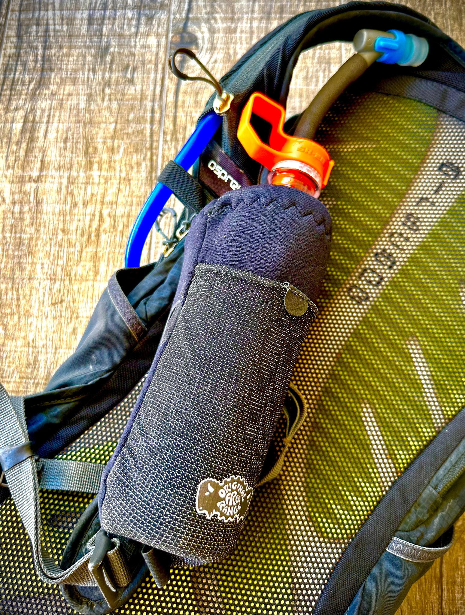 Osprey shoulder strap sales pocket