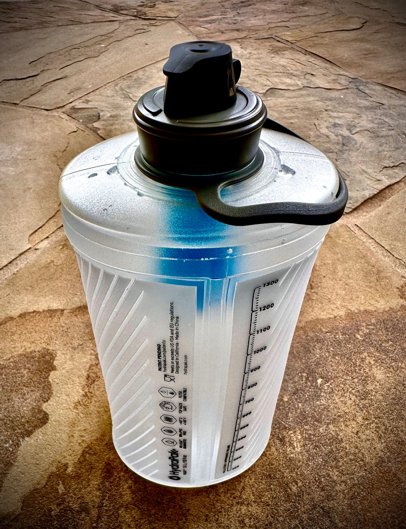 Load image into Gallery viewer, HydraPak Flux+ (Squeeze Bottle w/ Filtration Cap)
